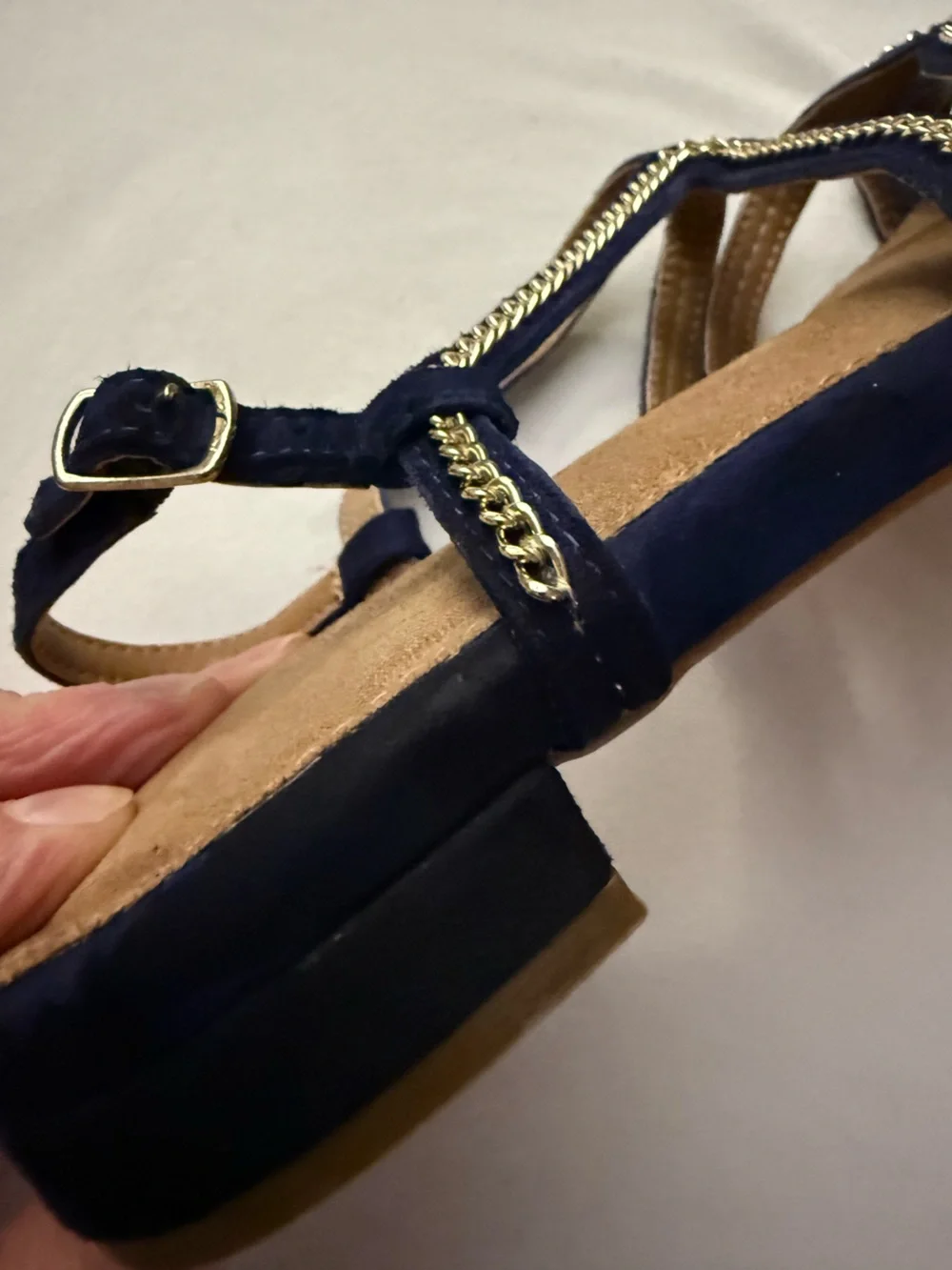 VGUC Aerosols Royal Blue Women's Comfy Sandals w/Gold Chain Accents Women’s 7.5